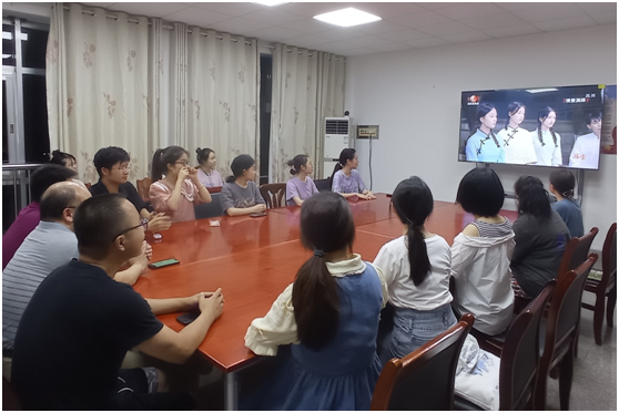 4e076ec9b2434f32b0853d6bef04efc9.png image.png