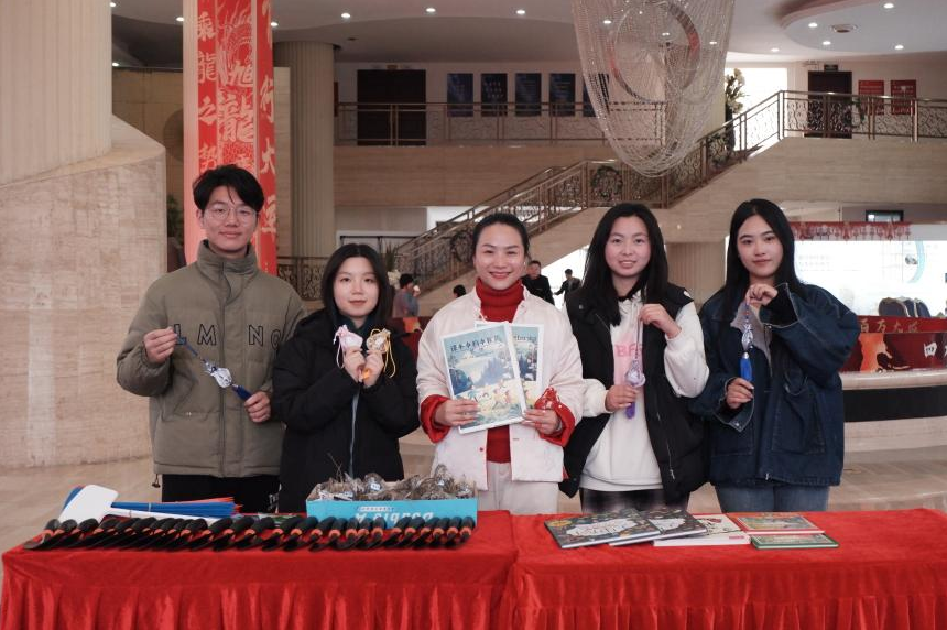 f009bbfb9744414cb753b4a885e1cc89.png image.png